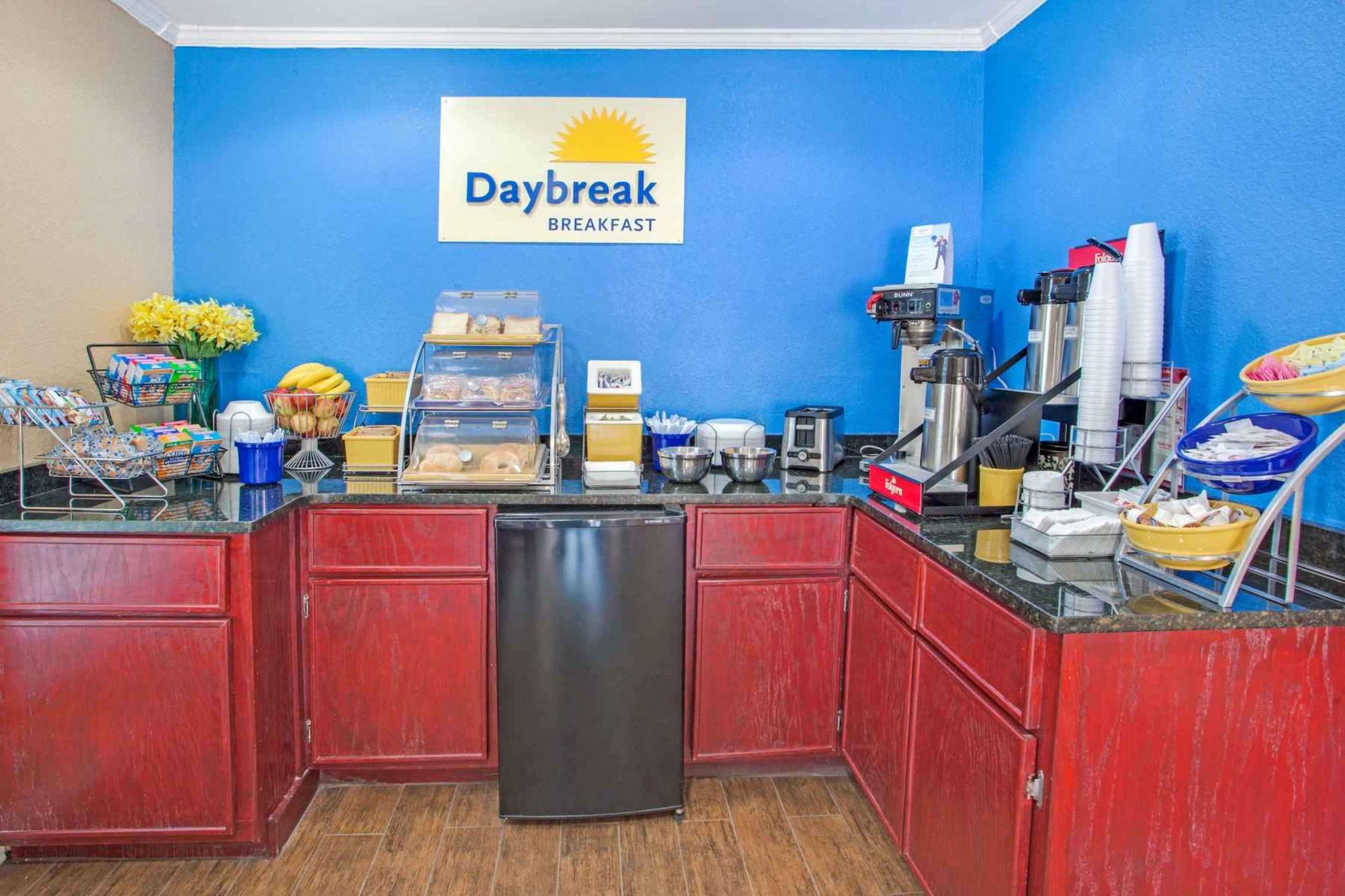 Travelodge By Wyndham Canton-Livonia Area, Mi Ngoại thất bức ảnh