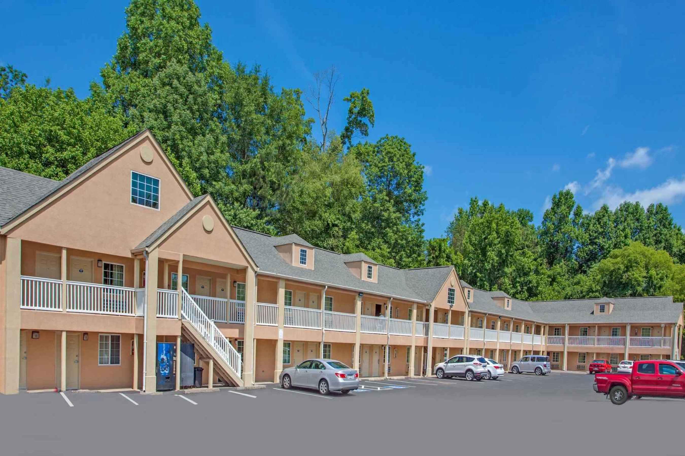 Travelodge By Wyndham Canton-Livonia Area, Mi Ngoại thất bức ảnh
